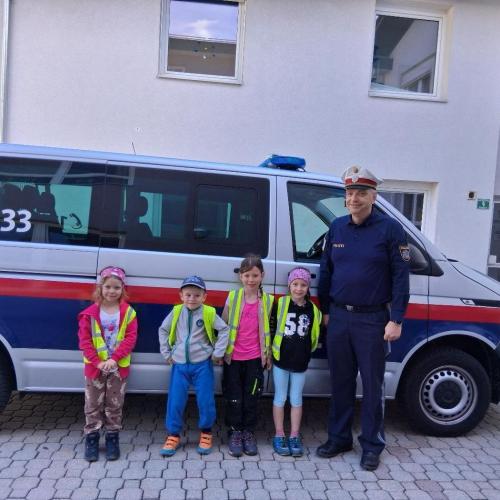 Kinder Polizei