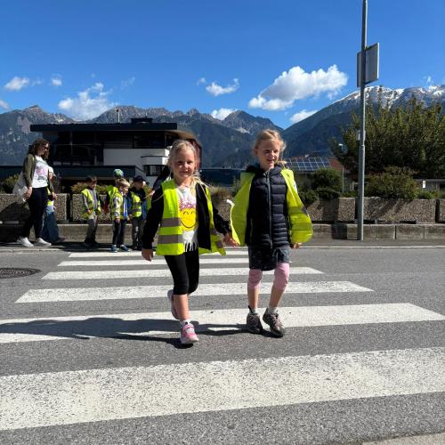 Kinder Polizei